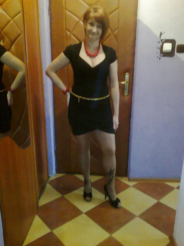 13P Stupid Whore Posing