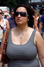 19P Candid Big Tits