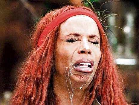 12P Internet pics of Lorielle London...