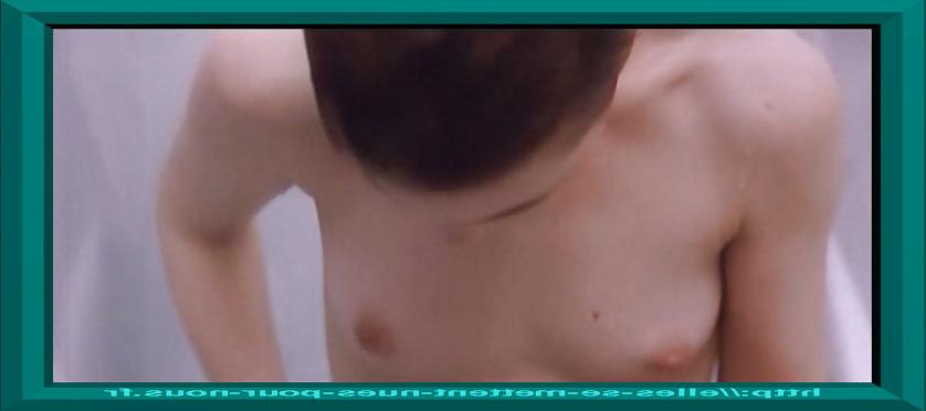 21P Charlotte Gainsbourg nue a 18 25 30 et 37 ans