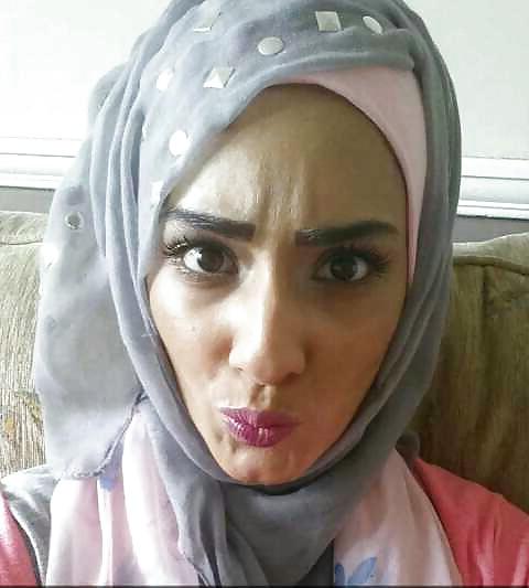 17P Hijab cum whore