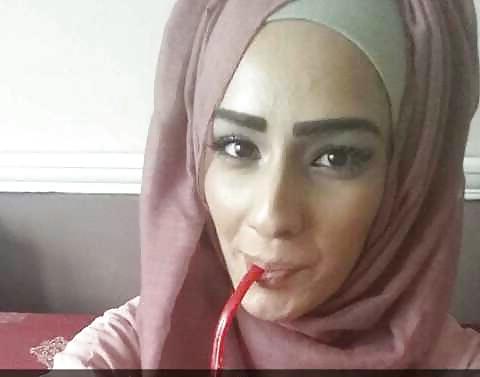 17P Hijab cum whore
