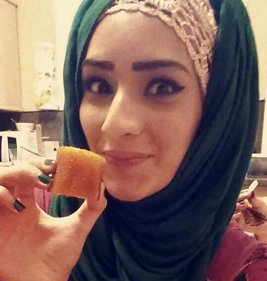 17P Hijab cum whore