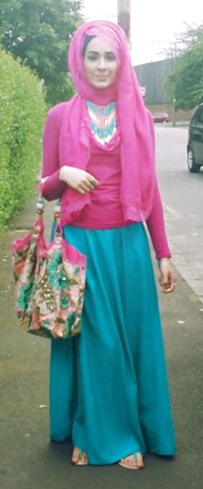 17P Hijab cum whore