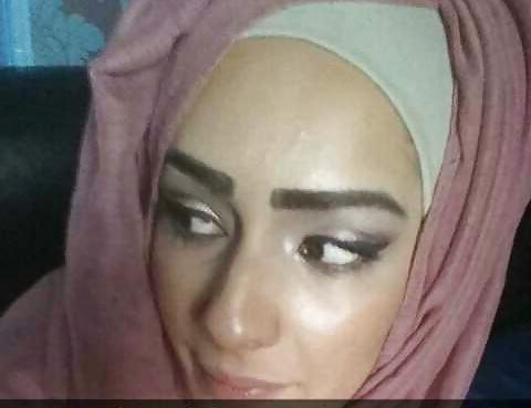 17P Hijab cum whore