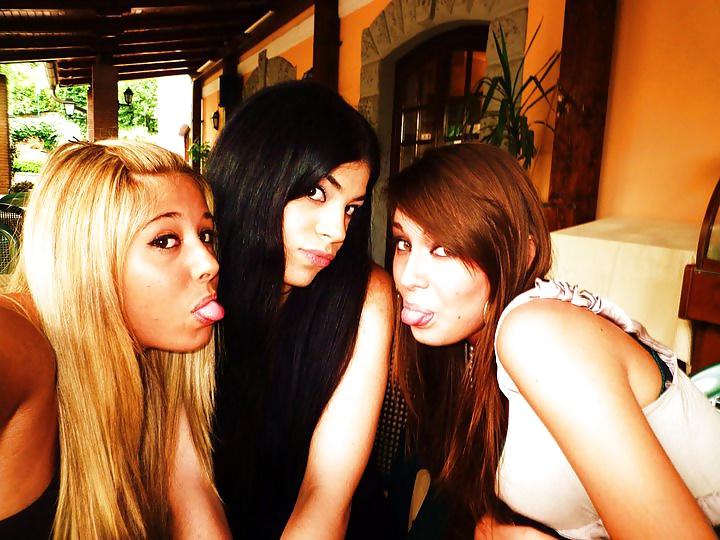 19P Hot italian Federica and friends