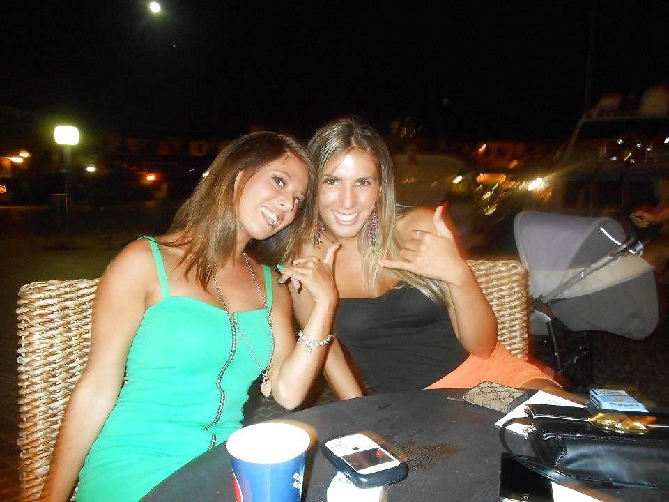 19P Hot italian Federica and friends