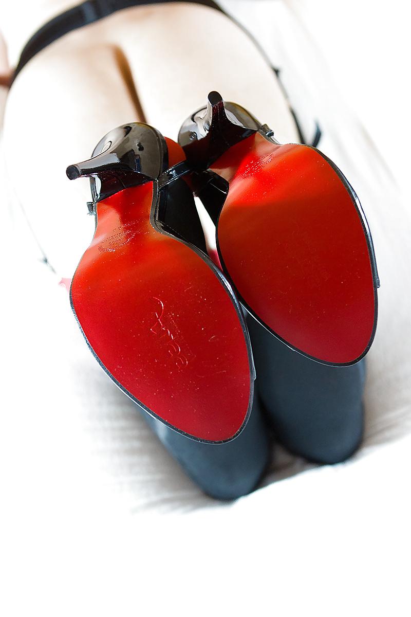 10P Extreme high heels and stocking