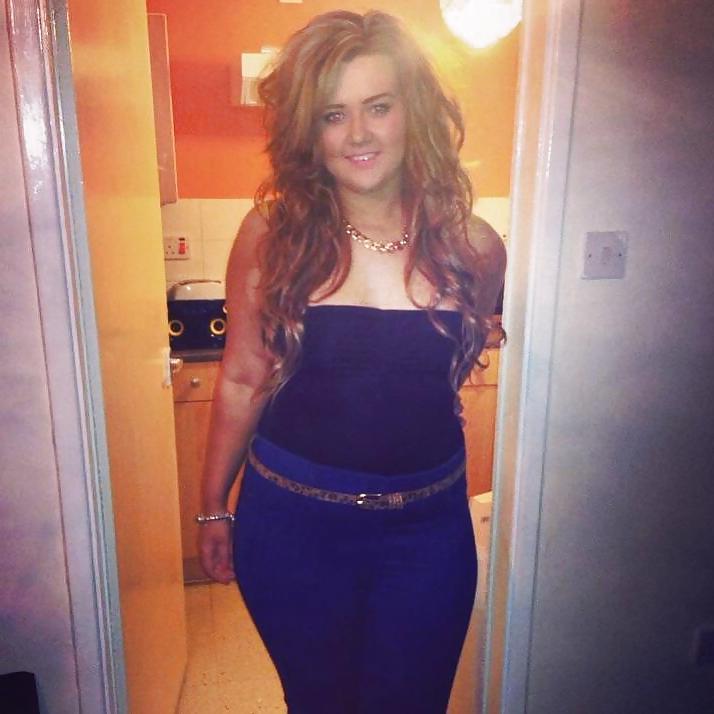 8P Would you empty your balls in saggy tit chav Taylor?