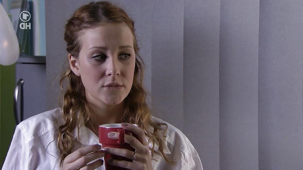 25P Clara Dolny (Lindenstrasse) - Mix