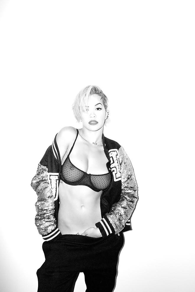 25P Rita Ora Legs, Tits & Ass In Leggings (HQ)