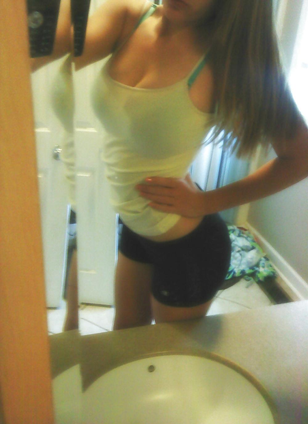 23P Tanned Blonde Selfies