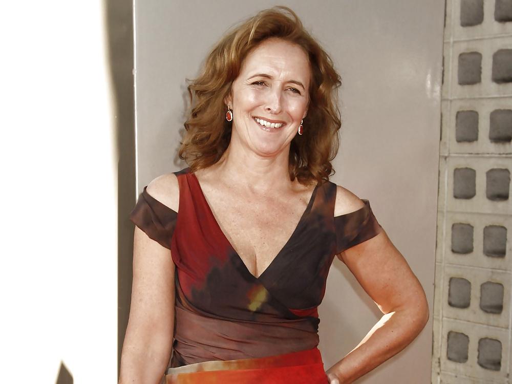 25P Sexy Milf Celebrity Fiona Shaw