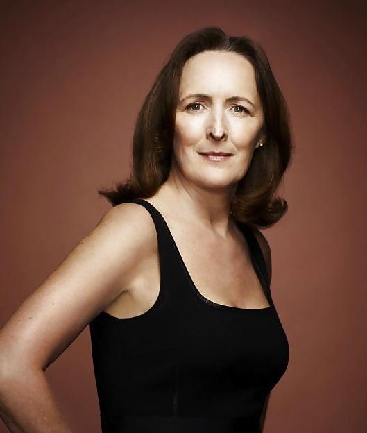 25P Sexy Milf Celebrity Fiona Shaw