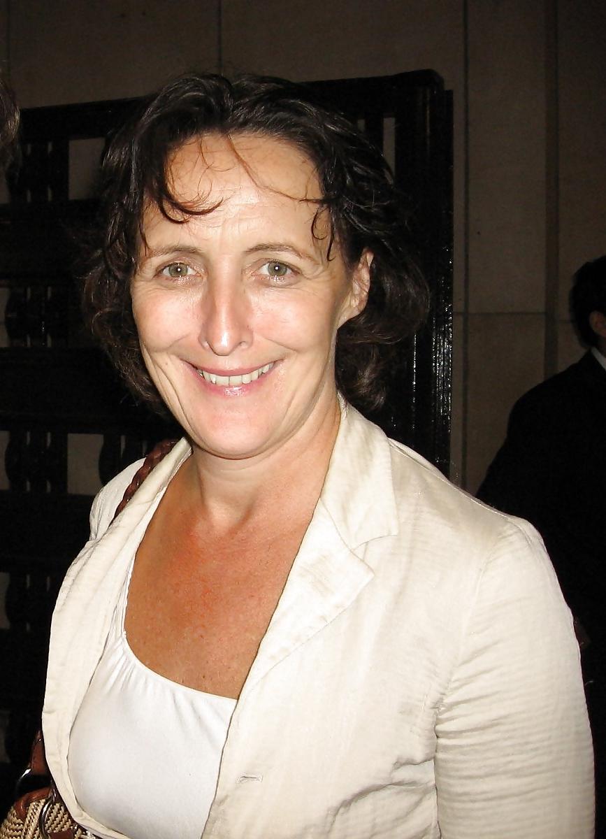 25P Sexy Milf Celebrity Fiona Shaw