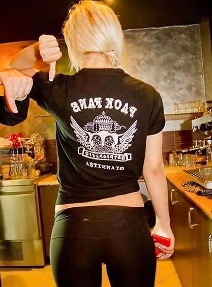 25P -Magenta Girls- Ultras, Hooligans and Football Girls GREECE