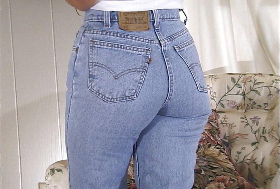 25P Blond, bush, milky tits, big nipples, 