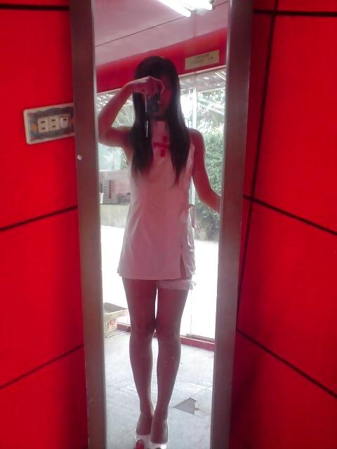25P 0176 Taiwanese Betel nut waitress 