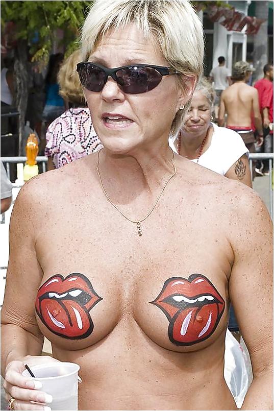 25P GILF's & MILF's