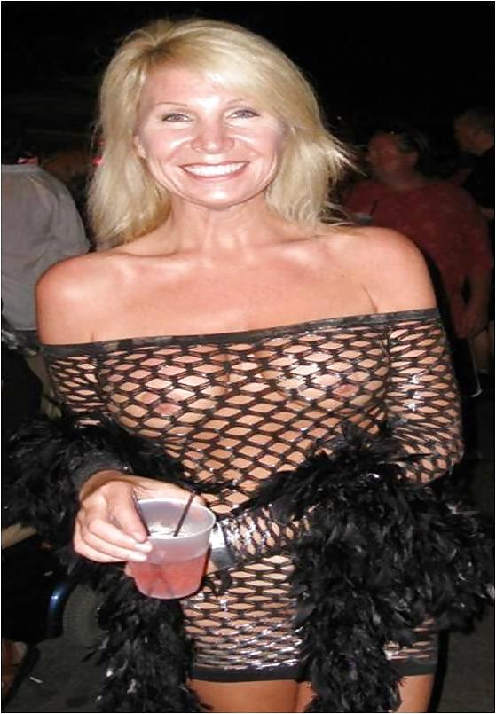 25P GILF's & MILF's