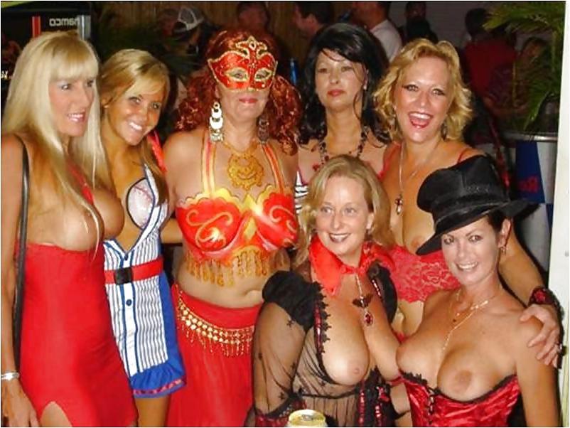 25P GILF's & MILF's