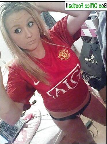 21P Uk soccer babes