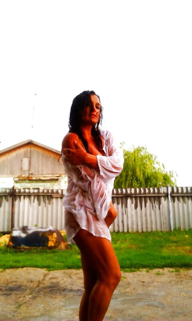 24P Russian mom (32 years old)