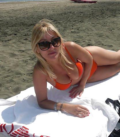 25P Italian big tits slut Frederica