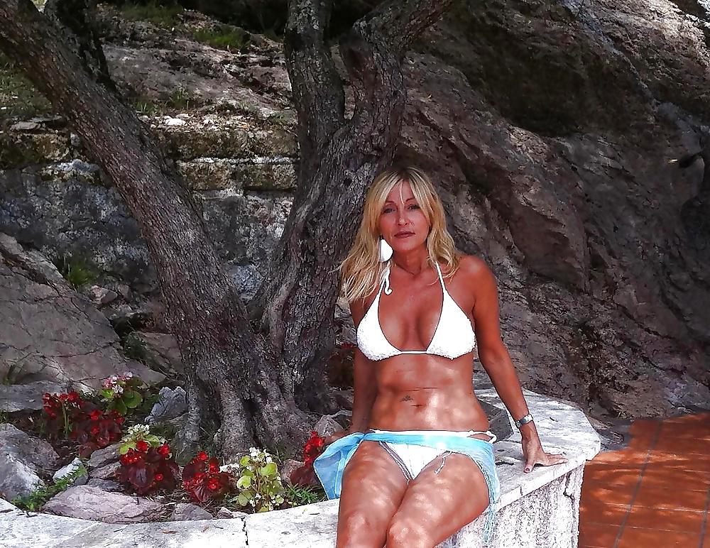 25P Italian big tits slut Frederica