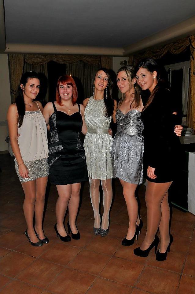 25P Italian Daniela and friends