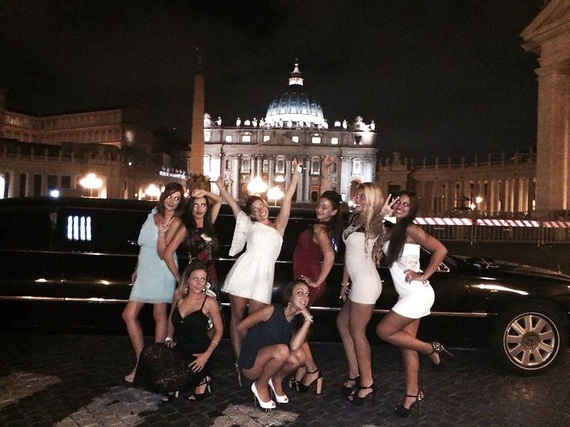 25P Italian Daniela and friends