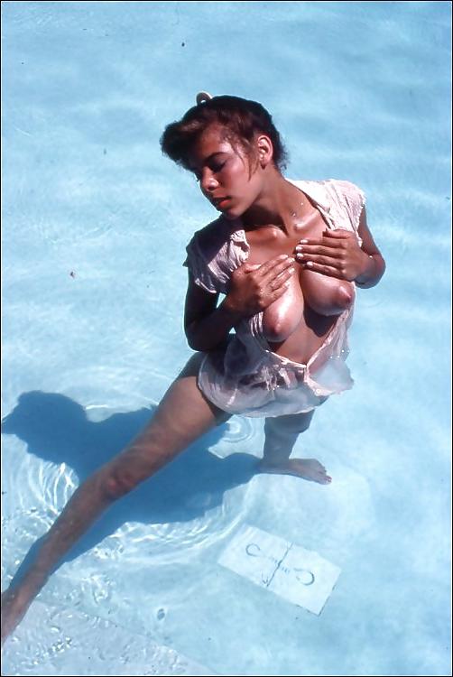 14P Vintage Model at the swimming pool