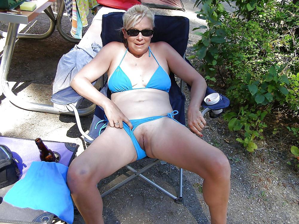 25P Matures of all shapes and sizes hairy and shaved 402