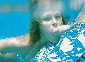 25P Naked teens swimming 