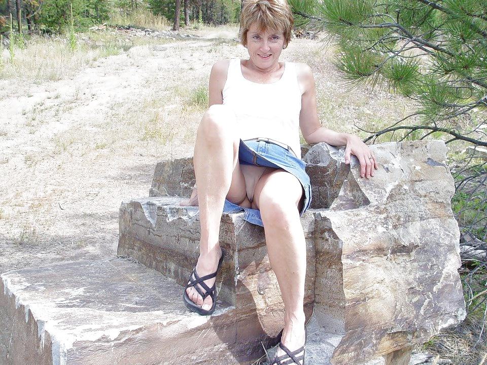 25P GILF Sexaholics