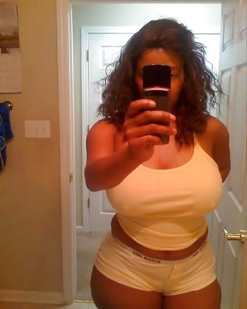 25P Amateur natural tits