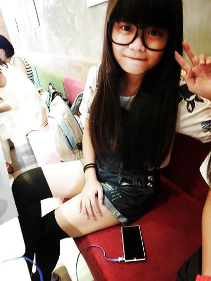 8P TAIWAN CUT GIRL 