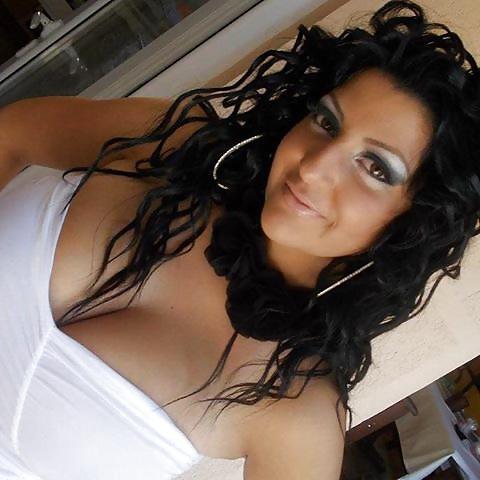 25P Serbian girl Lidija ( Big natural tits )