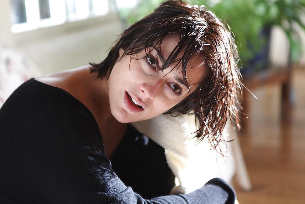 17P Valentina Lodovini 