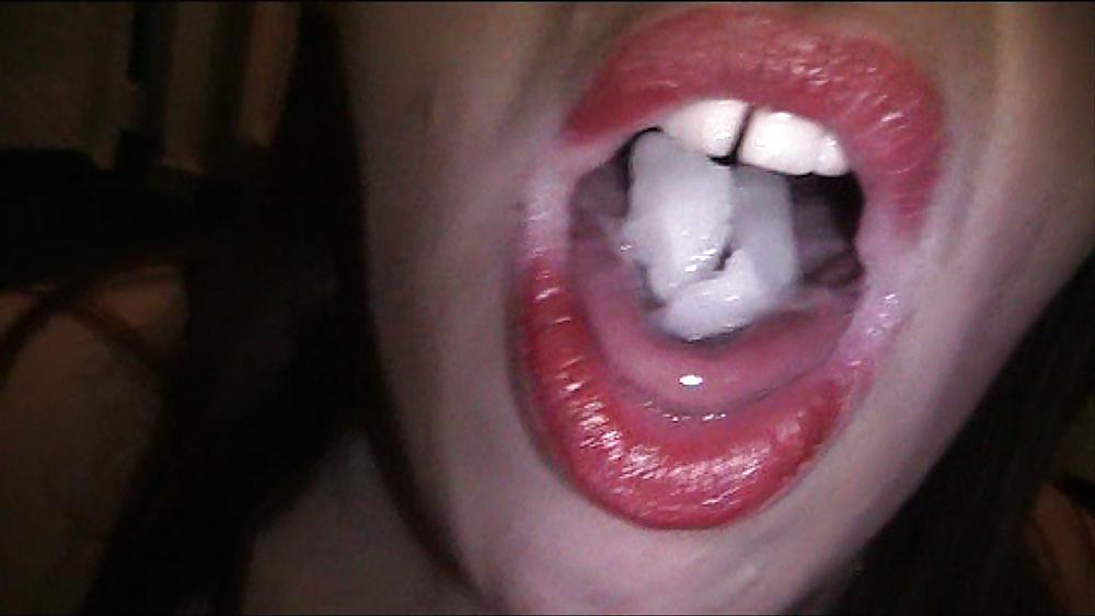 25P Cum filled mouth