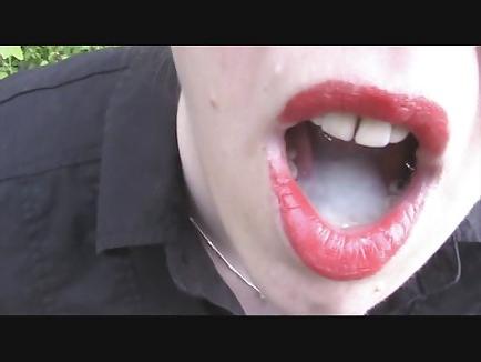 25P Cum filled mouth