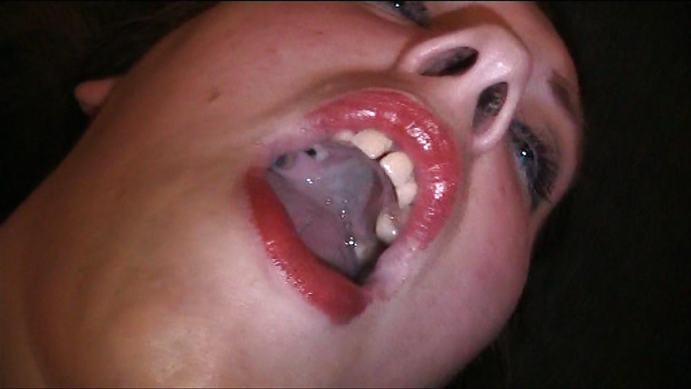 25P Cum filled mouth