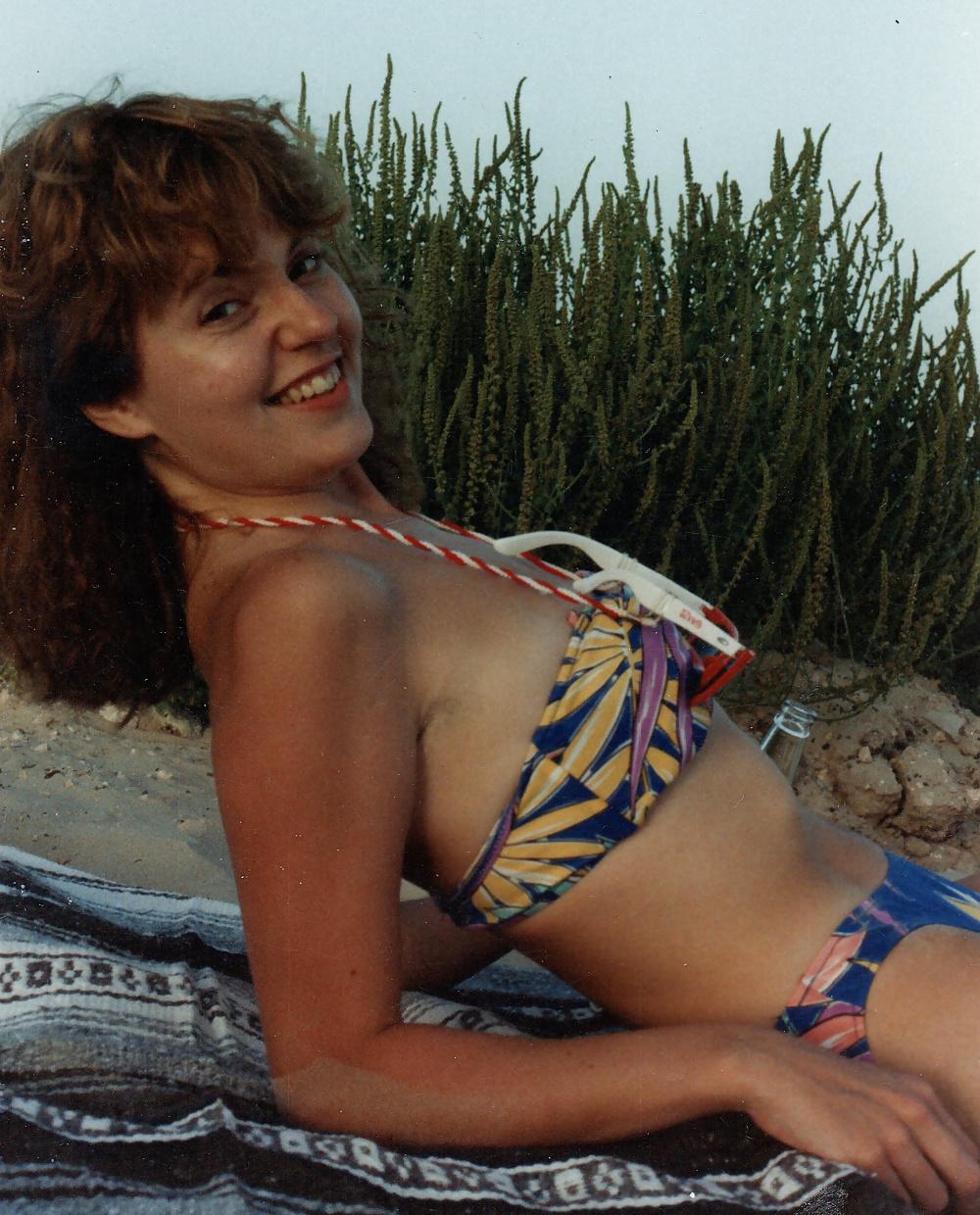 25P Vintage Polaroids Hairy Wife Pam Hardcore 2