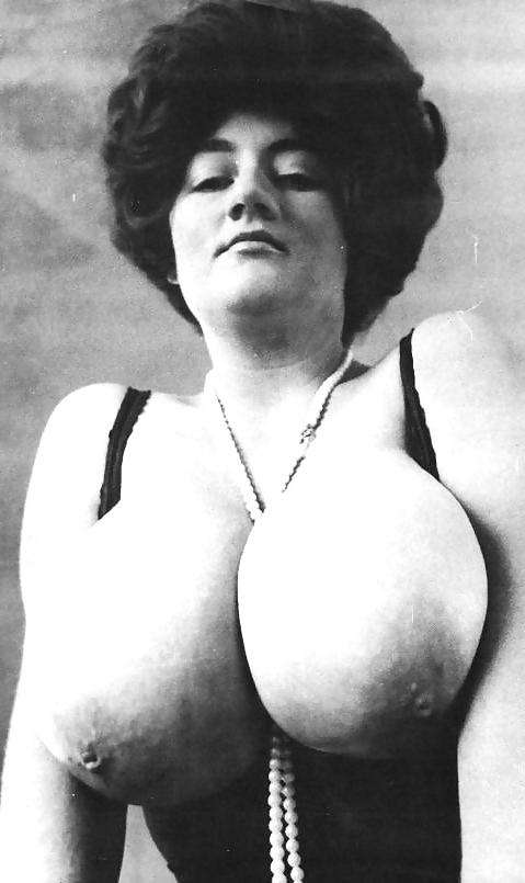 25P Vintage Collection #23 Busty Russell Aka Rusty Russell