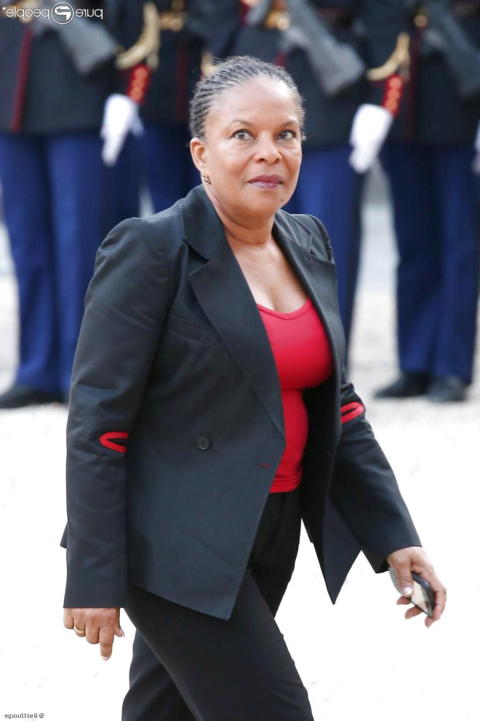 5P Christiane Taubira,62yo, big nipples french politic lady 
