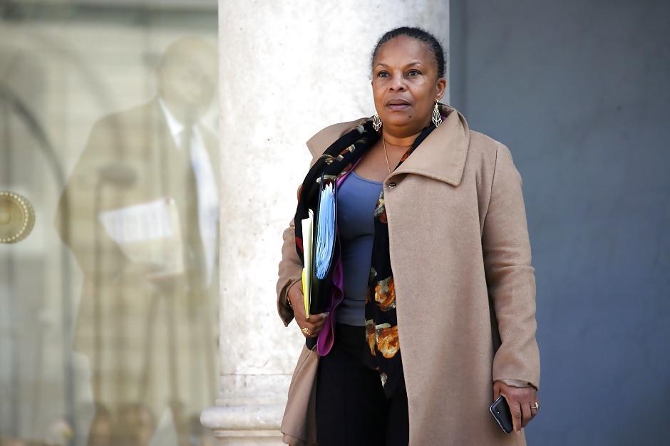 5P Christiane Taubira,62yo, big nipples french politic lady 