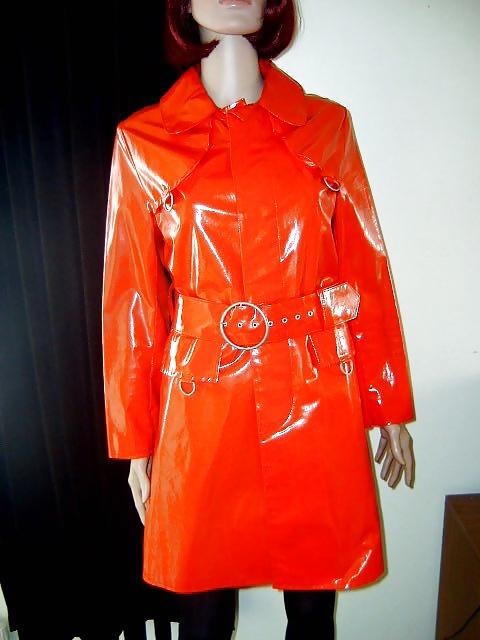 9P Vintage pvc macs