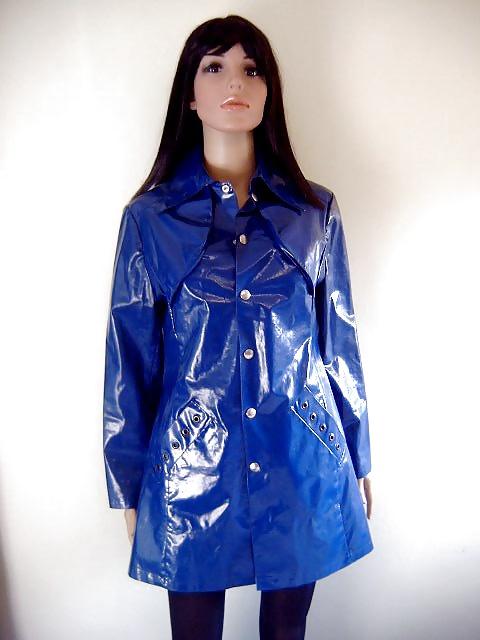 9P Vintage pvc macs