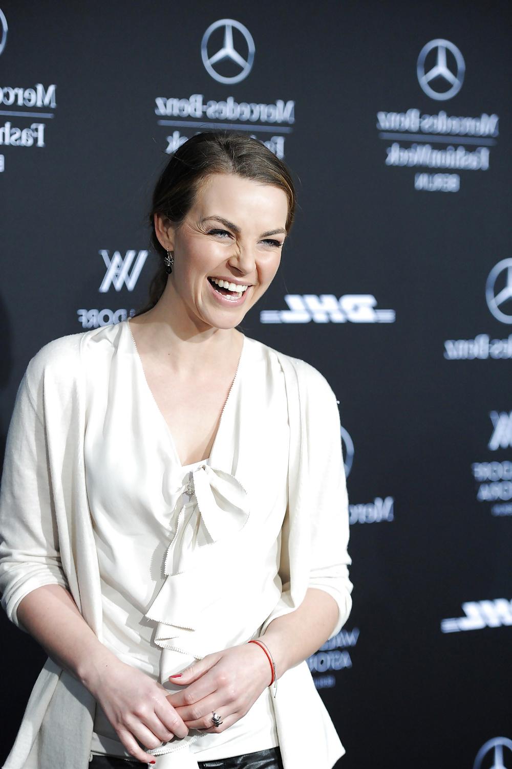 25P Celebs making a grimace - Annika Kipp