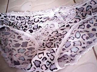 17P Creampie on panty my friend #6 (pai)